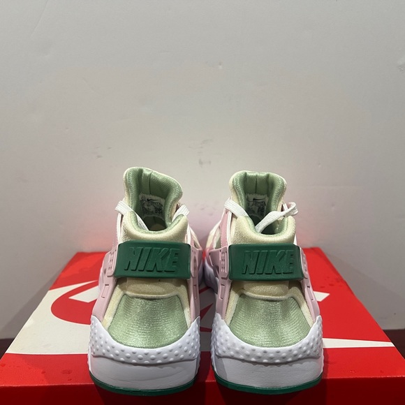 Nike, Girls, Huarache Run SE, DQ0517 600, Pink, Green & White - Picture 7 of 13